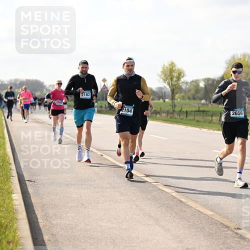 12.04.2026 - 45. Internationalen Wilhelmsburger Insellauf Dr. Thomas Lammeyer http://msf.ph/oto/9443921 12.04.2026 10:17:20 Laufen 2102, 2656, 2104 meine-sportfotos.de