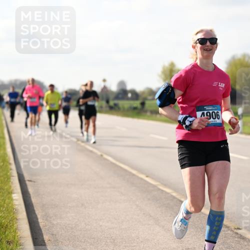 12.04.2026 - 45. Internationalen Wilhelmsburger Insellauf Dr. Thomas Lammeyer http://msf.ph/oto/9443949 12.04.2026 10:17:25 Laufen 45, 4906 meine-sportfotos.de