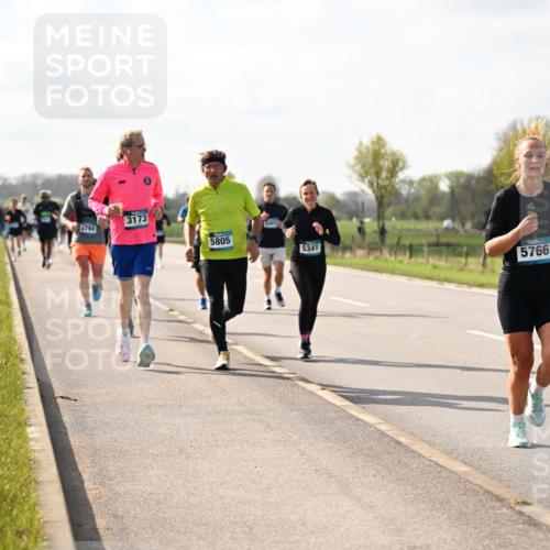 12.04.2026 - 45. Internationalen Wilhelmsburger Insellauf Dr. Thomas Lammeyer http://msf.ph/oto/9443960 12.04.2026 10:17:29 Laufen 5794, 3173, 5805, 5341, 5766 meine-sportfotos.de