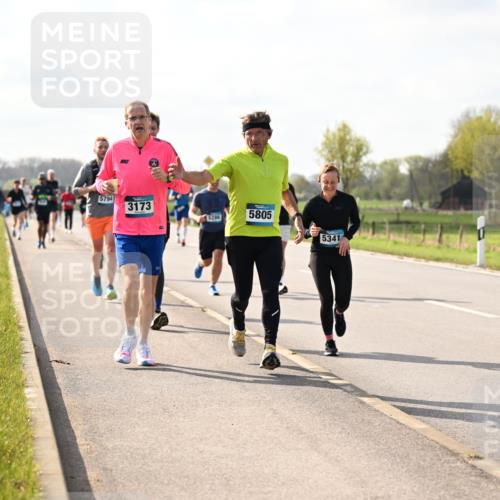 12.04.2026 - 45. Internationalen Wilhelmsburger Insellauf Dr. Thomas Lammeyer http://msf.ph/oto/9443965 12.04.2026 10:17:30 Laufen 5794, 3173, 5805, 5341 meine-sportfotos.de