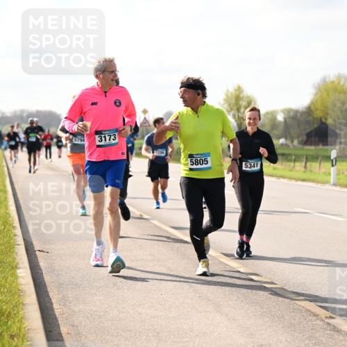 12.04.2026 - 45. Internationalen Wilhelmsburger Insellauf Dr. Thomas Lammeyer http://msf.ph/oto/9443968 12.04.2026 10:17:30 Laufen 5794, 3173, 15216, 5805, 5341 meine-sportfotos.de