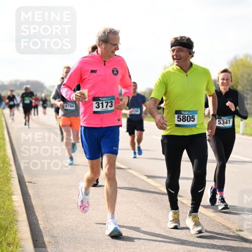 12.04.2026 - 45. Internationalen Wilhelmsburger Insellauf Dr. Thomas Lammeyer http://msf.ph/oto/9443974 12.04.2026 10:17:31 Laufen 3173, 5805, 5341 meine-sportfotos.de