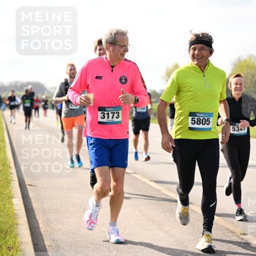 12.04.2026 - 45. Internationalen Wilhelmsburger Insellauf Dr. Thomas Lammeyer http://msf.ph/oto/9443975 12.04.2026 10:17:31 Laufen 3173, 5805, 5341 meine-sportfotos.de