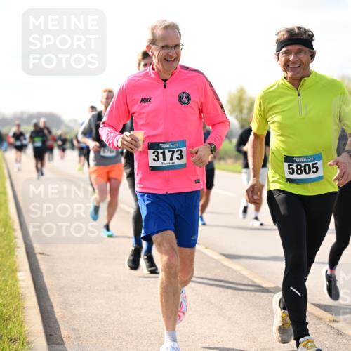 12.04.2026 - 45. Internationalen Wilhelmsburger Insellauf Dr. Thomas Lammeyer http://msf.ph/oto/9443977 12.04.2026 10:17:31 Laufen 3173, 5805, 5341 meine-sportfotos.de
