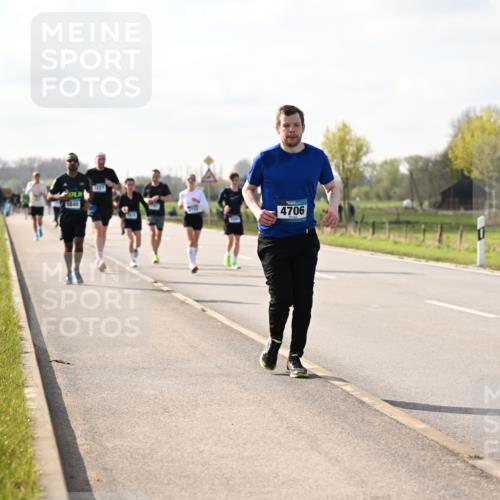 12.04.2026 - 45. Internationalen Wilhelmsburger Insellauf Dr. Thomas Lammeyer http://msf.ph/oto/9443996 12.04.2026 10:17:35 Laufen 5840, 4706 meine-sportfotos.de