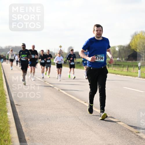 12.04.2026 - 45. Internationalen Wilhelmsburger Insellauf Dr. Thomas Lammeyer http://msf.ph/oto/9444000 12.04.2026 10:17:36 Laufen 4706 meine-sportfotos.de