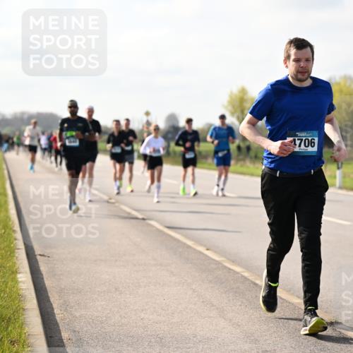 12.04.2026 - 45. Internationalen Wilhelmsburger Insellauf Dr. Thomas Lammeyer http://msf.ph/oto/9444005 12.04.2026 10:17:36 Laufen 1706 meine-sportfotos.de