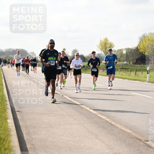 12.04.2026 - 45. Internationalen Wilhelmsburger Insellauf Dr. Thomas Lammeyer http://msf.ph/oto/9444012 12.04.2026 10:17:38 Laufen 5840, 4755, 5594 meine-sportfotos.de
