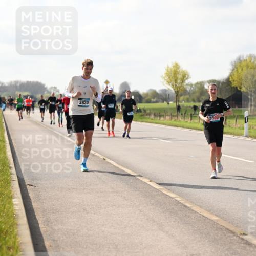 12.04.2026 - 45. Internationalen Wilhelmsburger Insellauf Dr. Thomas Lammeyer http://msf.ph/oto/9444067 12.04.2026 10:17:46 Laufen 3830, 44334, 28 meine-sportfotos.de