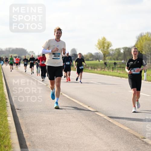 12.04.2026 - 45. Internationalen Wilhelmsburger Insellauf Dr. Thomas Lammeyer http://msf.ph/oto/9444072 12.04.2026 10:17:47 Laufen 3830, 4831, 28 meine-sportfotos.de