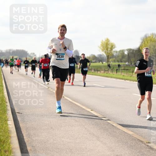 12.04.2026 - 45. Internationalen Wilhelmsburger Insellauf Dr. Thomas Lammeyer http://msf.ph/oto/9444074 12.04.2026 10:17:47 Laufen 3830, 4434, 2845 meine-sportfotos.de