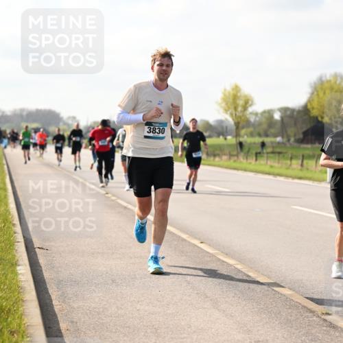 12.04.2026 - 45. Internationalen Wilhelmsburger Insellauf Dr. Thomas Lammeyer http://msf.ph/oto/9444078 12.04.2026 10:17:48 Laufen 3830, 2845 meine-sportfotos.de