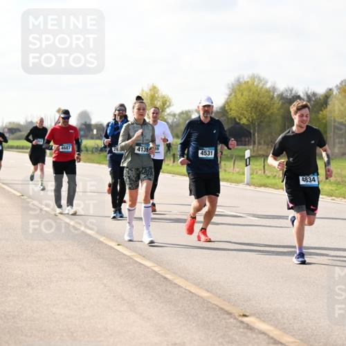 12.04.2026 - 45. Internationalen Wilhelmsburger Insellauf Dr. Thomas Lammeyer http://msf.ph/oto/9444083 12.04.2026 10:17:53 Laufen 4687, 4139, 39, 4531, 4834 meine-sportfotos.de