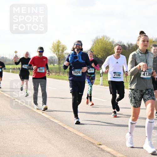 12.04.2026 - 45. Internationalen Wilhelmsburger Insellauf Dr. Thomas Lammeyer http://msf.ph/oto/9444095 12.04.2026 10:17:55 Laufen 3054, 4687, 2813, 2920, 2189, 4139, 5697, 4531 meine-sportfotos.de