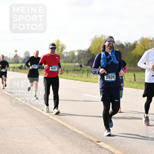 12.04.2026 - 45. Internationalen Wilhelmsburger Insellauf Dr. Thomas Lammeyer http://msf.ph/oto/9444101 12.04.2026 10:17:56 Laufen 4687, 2920, 2189 meine-sportfotos.de