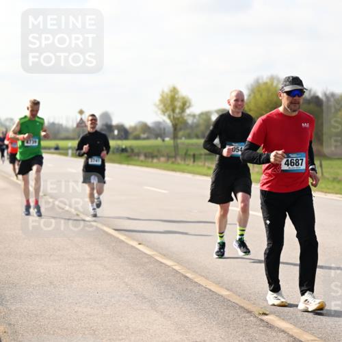 12.04.2026 - 45. Internationalen Wilhelmsburger Insellauf Dr. Thomas Lammeyer http://msf.ph/oto/9444112 12.04.2026 10:17:58 Laufen 3741, 054, 4687 meine-sportfotos.de