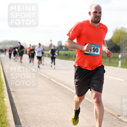 12.04.2026 - 45. Internationalen Wilhelmsburger Insellauf Dr. Thomas Lammeyer http://msf.ph/oto/9444149 12.04.2026 10:18:07 Laufen 190 meine-sportfotos.de