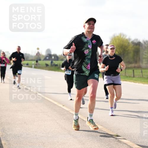 12.04.2026 - 45. Internationalen Wilhelmsburger Insellauf Dr. Thomas Lammeyer http://msf.ph/oto/9444172 12.04.2026 10:18:14 Laufen 3416 meine-sportfotos.de