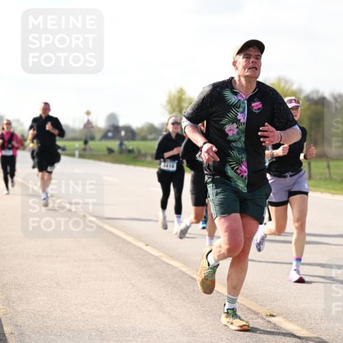 12.04.2026 - 45. Internationalen Wilhelmsburger Insellauf Dr. Thomas Lammeyer http://msf.ph/oto/9444174 12.04.2026 10:18:15 Laufen 3416 meine-sportfotos.de