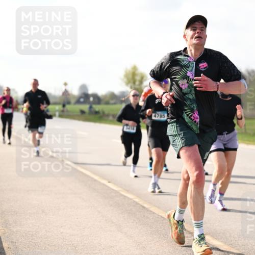 12.04.2026 - 45. Internationalen Wilhelmsburger Insellauf Dr. Thomas Lammeyer http://msf.ph/oto/9444175 12.04.2026 10:18:15 Laufen 4785 meine-sportfotos.de