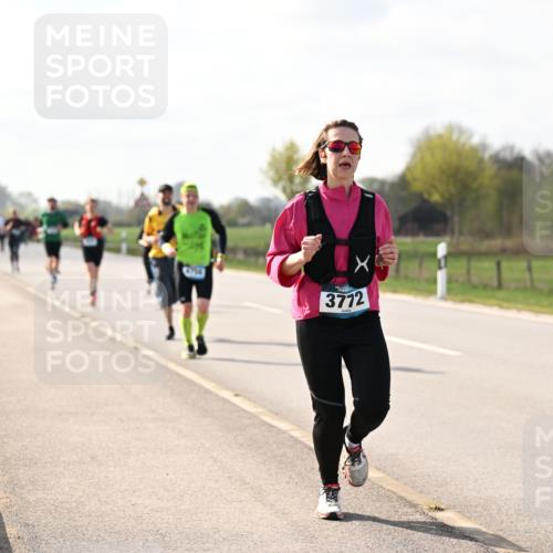 12.04.2026 - 45. Internationalen Wilhelmsburger Insellauf Dr. Thomas Lammeyer http://msf.ph/oto/9444206 12.04.2026 10:18:20 Laufen 31754, 3772 meine-sportfotos.de