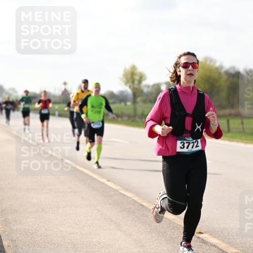 12.04.2026 - 45. Internationalen Wilhelmsburger Insellauf Dr. Thomas Lammeyer http://msf.ph/oto/9444208 12.04.2026 10:18:20 Laufen 3772 meine-sportfotos.de