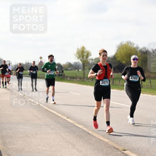 12.04.2026 - 45. Internationalen Wilhelmsburger Insellauf Dr. Thomas Lammeyer http://msf.ph/oto/9444230 12.04.2026 10:18:26 Laufen 2075, 4762 meine-sportfotos.de