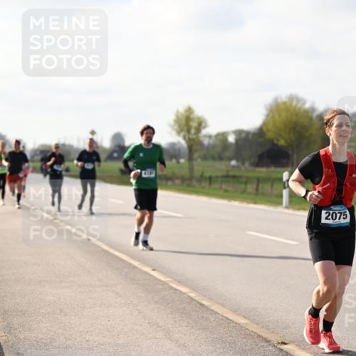 12.04.2026 - 45. Internationalen Wilhelmsburger Insellauf Dr. Thomas Lammeyer http://msf.ph/oto/9444236 12.04.2026 10:18:27 Laufen 2075, 4762 meine-sportfotos.de