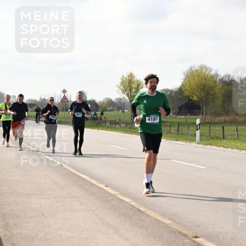 12.04.2026 - 45. Internationalen Wilhelmsburger Insellauf Dr. Thomas Lammeyer http://msf.ph/oto/9444244 12.04.2026 10:18:28 Laufen 4631, 4181 meine-sportfotos.de