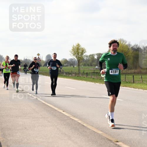 12.04.2026 - 45. Internationalen Wilhelmsburger Insellauf Dr. Thomas Lammeyer http://msf.ph/oto/9444248 12.04.2026 10:18:29 Laufen 3256, 3860, 4631, 4181 meine-sportfotos.de