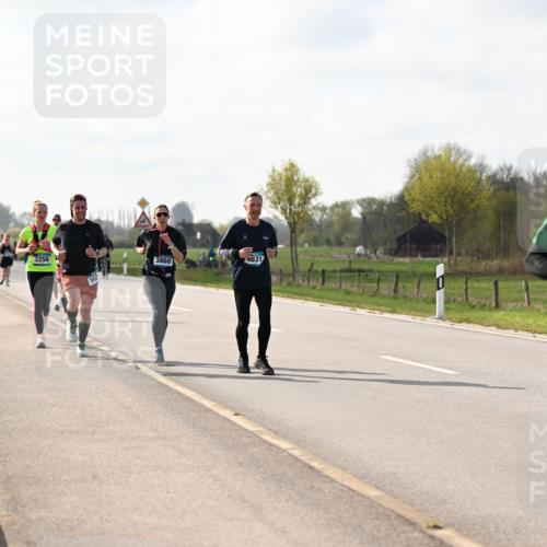 12.04.2026 - 45. Internationalen Wilhelmsburger Insellauf Dr. Thomas Lammeyer http://msf.ph/oto/9444255 12.04.2026 10:18:30 Laufen 3256, 3860, 4631, 4181 meine-sportfotos.de