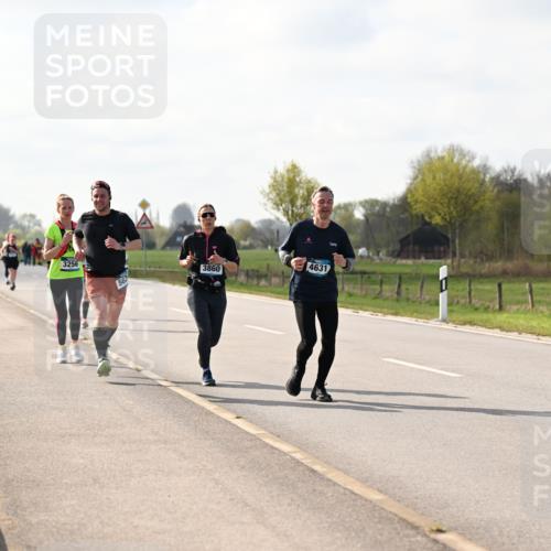 12.04.2026 - 45. Internationalen Wilhelmsburger Insellauf Dr. Thomas Lammeyer http://msf.ph/oto/9444261 12.04.2026 10:18:31 Laufen 3256, 3860, 4631 meine-sportfotos.de