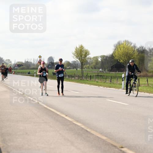 12.04.2026 - 45. Internationalen Wilhelmsburger Insellauf Dr. Thomas Lammeyer http://msf.ph/oto/9444328 12.04.2026 10:18:41 Laufen 4402 meine-sportfotos.de