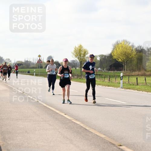 12.04.2026 - 45. Internationalen Wilhelmsburger Insellauf Dr. Thomas Lammeyer http://msf.ph/oto/9444337 12.04.2026 10:18:43 Laufen 3408, 367, 4402 meine-sportfotos.de