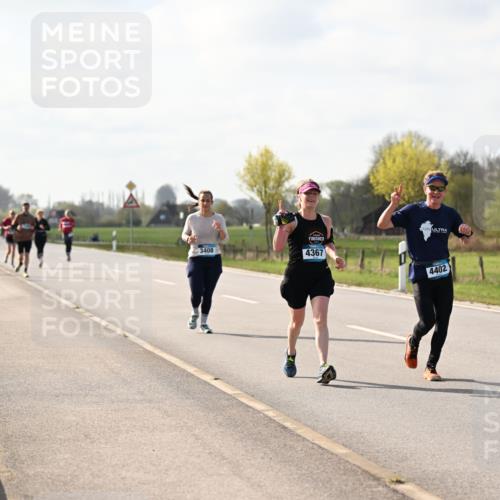 12.04.2026 - 45. Internationalen Wilhelmsburger Insellauf Dr. Thomas Lammeyer http://msf.ph/oto/9444346 12.04.2026 10:18:45 Laufen 3408, 4367, 4402 meine-sportfotos.de