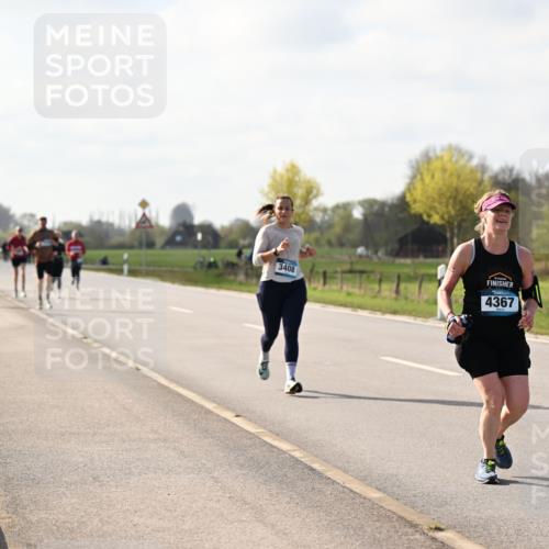 12.04.2026 - 45. Internationalen Wilhelmsburger Insellauf Dr. Thomas Lammeyer http://msf.ph/oto/9444355 12.04.2026 10:18:46 Laufen 3408, 4367, 44 meine-sportfotos.de