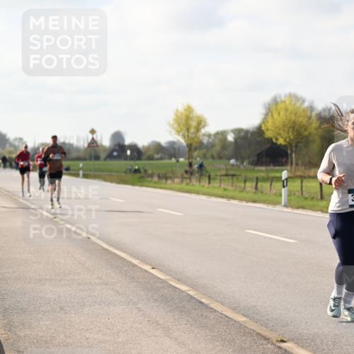 12.04.2026 - 45. Internationalen Wilhelmsburger Insellauf Dr. Thomas Lammeyer http://msf.ph/oto/9444369 12.04.2026 10:18:48 Laufen 3408 meine-sportfotos.de