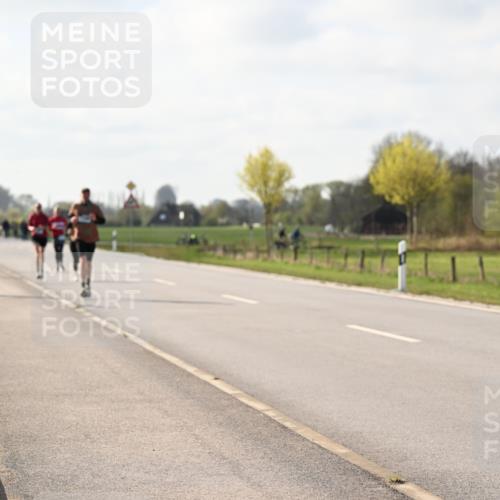 12.04.2026 - 45. Internationalen Wilhelmsburger Insellauf Dr. Thomas Lammeyer http://msf.ph/oto/9444372 12.04.2026 10:18:48 Laufen 3408 meine-sportfotos.de