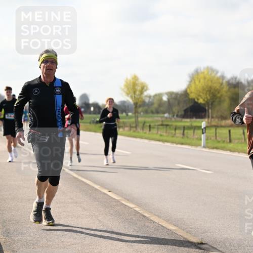 12.04.2026 - 45. Internationalen Wilhelmsburger Insellauf Dr. Thomas Lammeyer http://msf.ph/oto/9444404 12.04.2026 10:18:54 Laufen 3356 meine-sportfotos.de