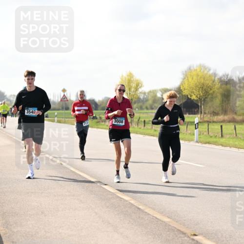 12.04.2026 - 45. Internationalen Wilhelmsburger Insellauf Dr. Thomas Lammeyer http://msf.ph/oto/9444418 12.04.2026 10:18:57 Laufen 3543, 2134, 3008 meine-sportfotos.de