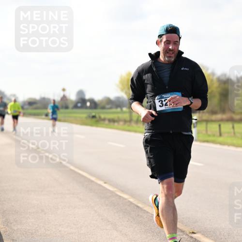 12.04.2026 - 45. Internationalen Wilhelmsburger Insellauf Dr. Thomas Lammeyer http://msf.ph/oto/9444449 12.04.2026 10:19:02 Laufen 32 meine-sportfotos.de