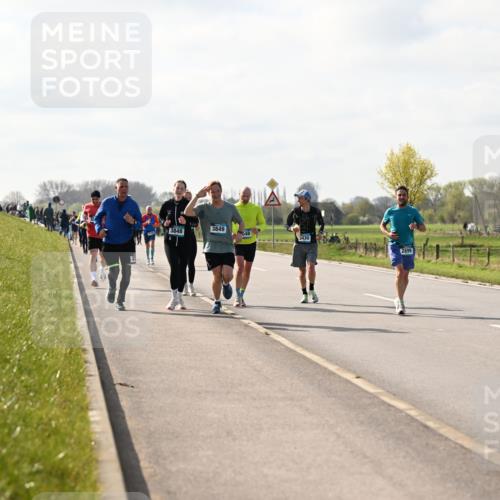 12.04.2026 - 45. Internationalen Wilhelmsburger Insellauf Dr. Thomas Lammeyer http://msf.ph/oto/9444461 12.04.2026 10:19:08 Laufen 3849, 3848, 3430, 2899 meine-sportfotos.de