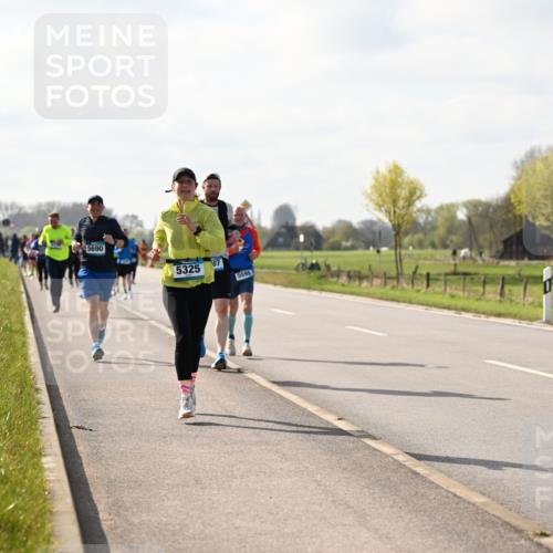 12.04.2026 - 45. Internationalen Wilhelmsburger Insellauf Dr. Thomas Lammeyer http://msf.ph/oto/9444514 12.04.2026 10:19:17 Laufen 5690, 5325, 5598 meine-sportfotos.de
