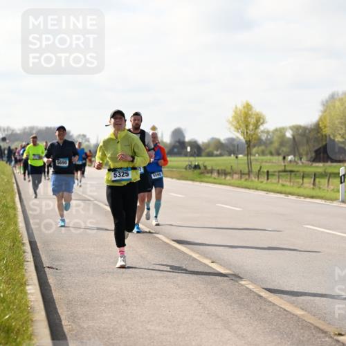 12.04.2026 - 45. Internationalen Wilhelmsburger Insellauf Dr. Thomas Lammeyer http://msf.ph/oto/9444515 12.04.2026 10:19:17 Laufen 5690, 5325, 5598 meine-sportfotos.de