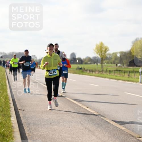 12.04.2026 - 45. Internationalen Wilhelmsburger Insellauf Dr. Thomas Lammeyer http://msf.ph/oto/9444516 12.04.2026 10:19:17 Laufen 5690, 5325 meine-sportfotos.de