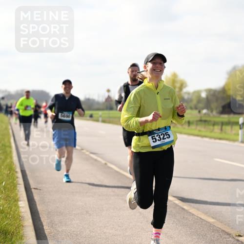 12.04.2026 - 45. Internationalen Wilhelmsburger Insellauf Dr. Thomas Lammeyer http://msf.ph/oto/9444526 12.04.2026 10:19:19 Laufen 5690, 5325 meine-sportfotos.de