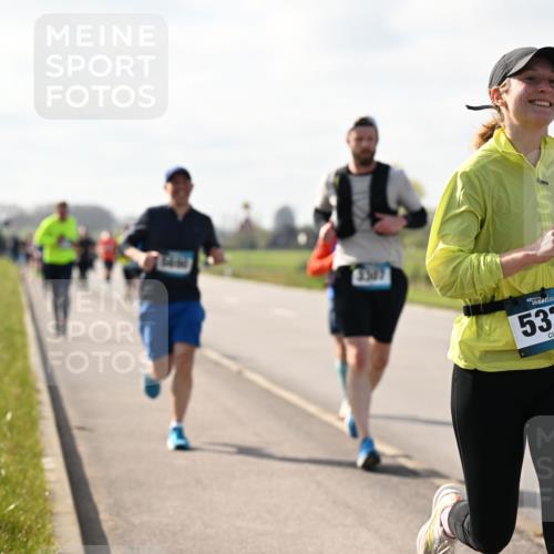 12.04.2026 - 45. Internationalen Wilhelmsburger Insellauf Dr. Thomas Lammeyer http://msf.ph/oto/9444530 12.04.2026 10:19:20 Laufen 3307, 5325 meine-sportfotos.de