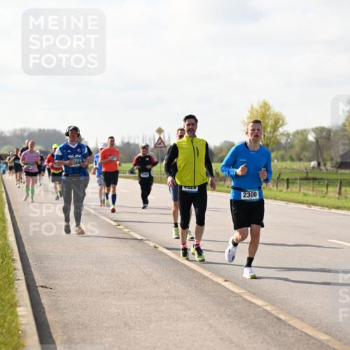 12.04.2026 - 45. Internationalen Wilhelmsburger Insellauf Dr. Thomas Lammeyer http://msf.ph/oto/9444560 12.04.2026 10:19:27 Laufen 568, 4920, 2300 meine-sportfotos.de