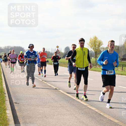 12.04.2026 - 45. Internationalen Wilhelmsburger Insellauf Dr. Thomas Lammeyer http://msf.ph/oto/9444563 12.04.2026 10:19:28 Laufen 568, 4920, 2300 meine-sportfotos.de