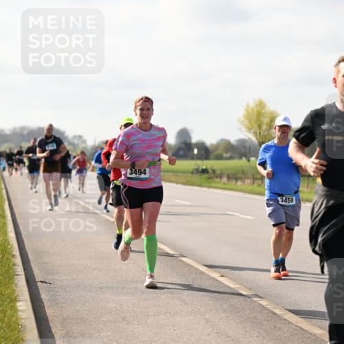 12.04.2026 - 45. Internationalen Wilhelmsburger Insellauf Dr. Thomas Lammeyer http://msf.ph/oto/9444602 12.04.2026 10:19:35 Laufen 3494, 3450, 995 meine-sportfotos.de